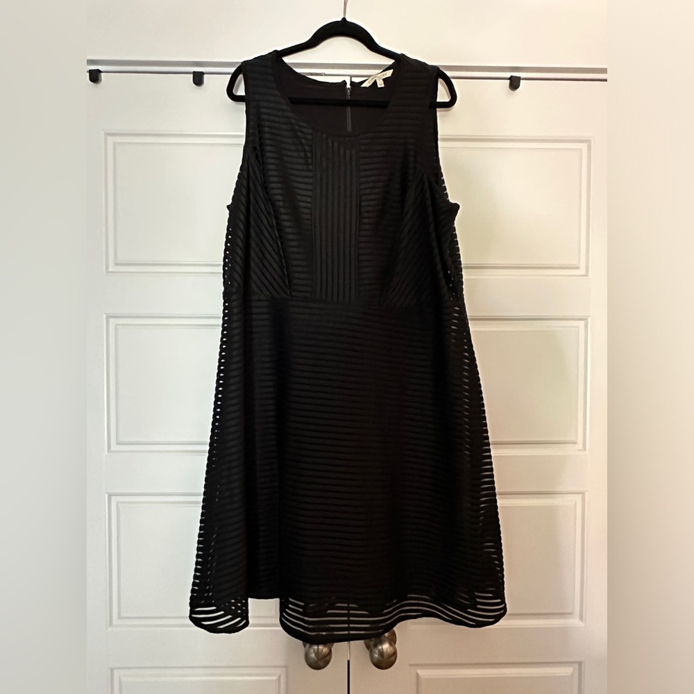 Black textured A line dress